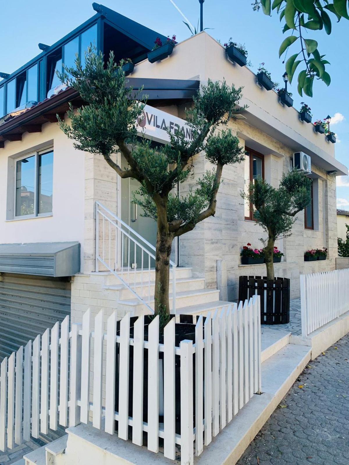 Vila Franko Μπεράτ Εξωτερικό φωτογραφία