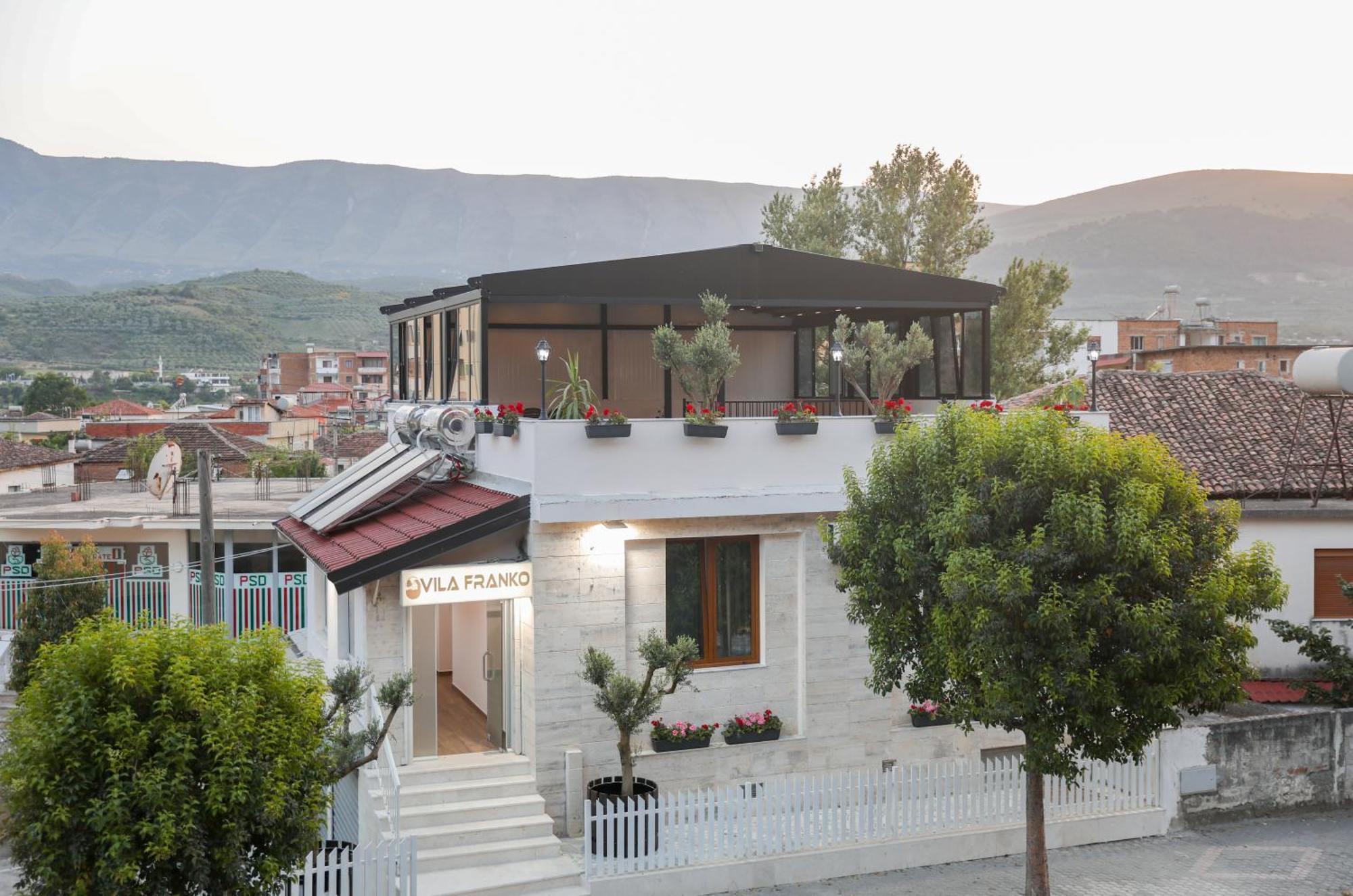 Vila Franko Μπεράτ Εξωτερικό φωτογραφία