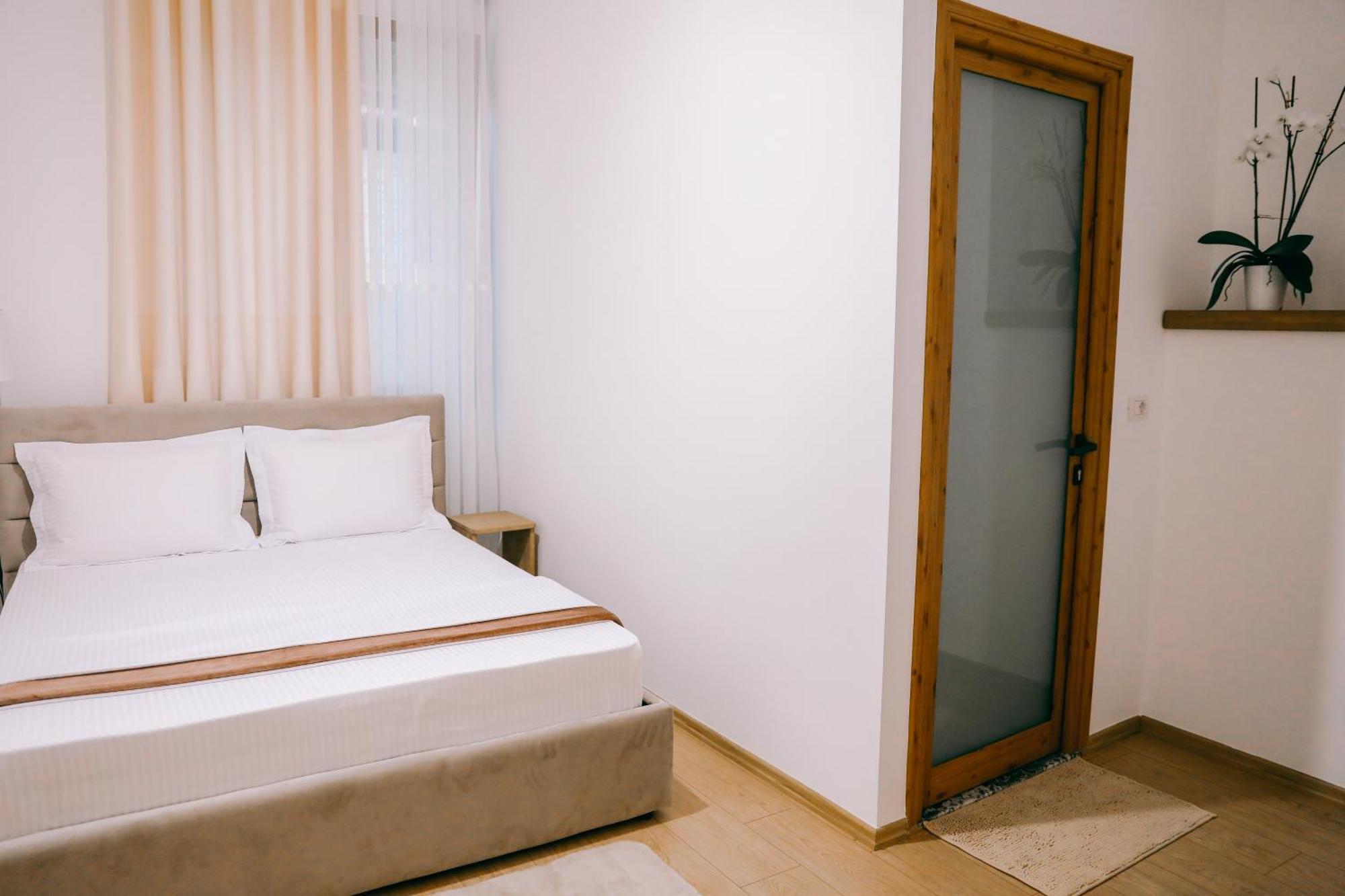 Vila Franko Μπεράτ Εξωτερικό φωτογραφία